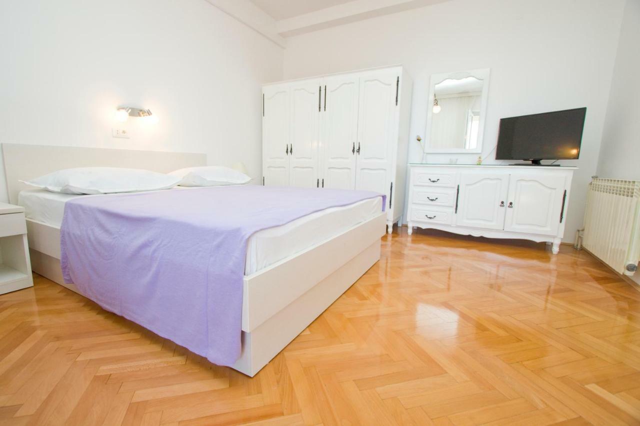 Apartmani Marija Cizmic Makarska Bagian luar foto